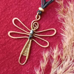 Collier libellule et hématite