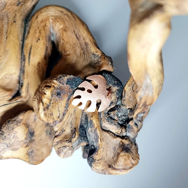 Collier plaque feuille Monstera